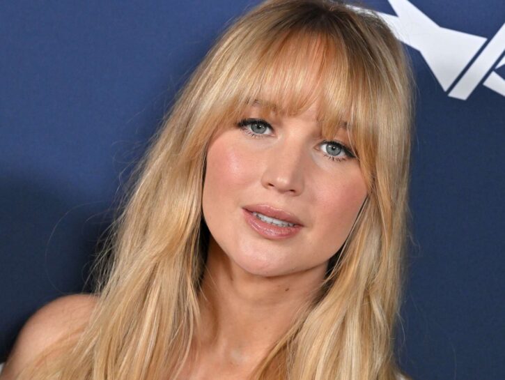 Capelli, tutte con la frangia come Jennifer Lawrence