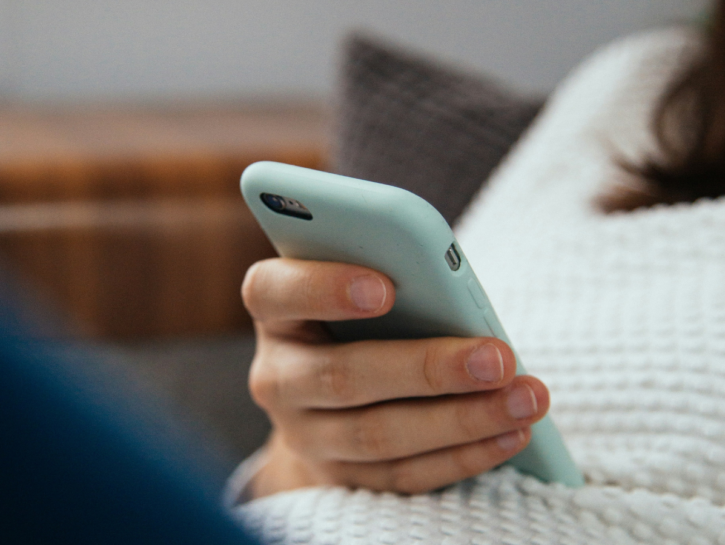 WhatsApp, arrivano le liste per gruppi