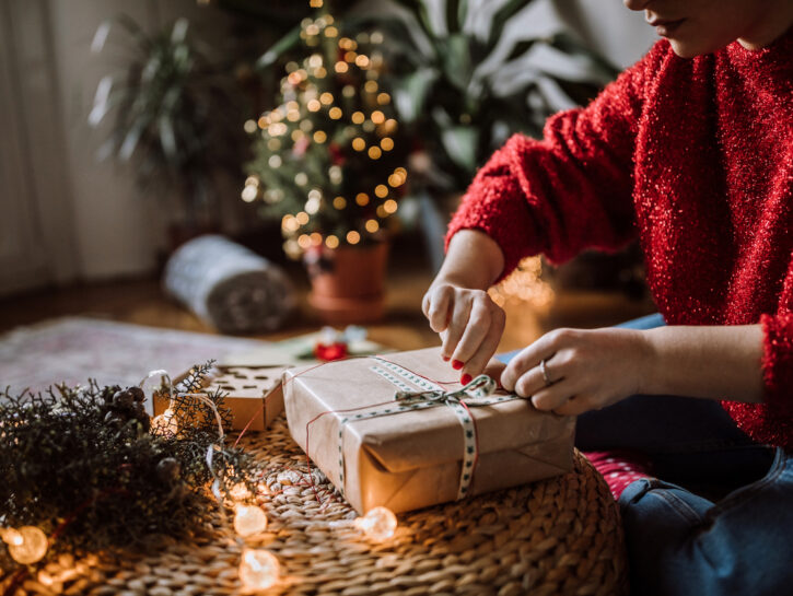 Pacchetti regalo natalizi fai da te: idee creative e originali