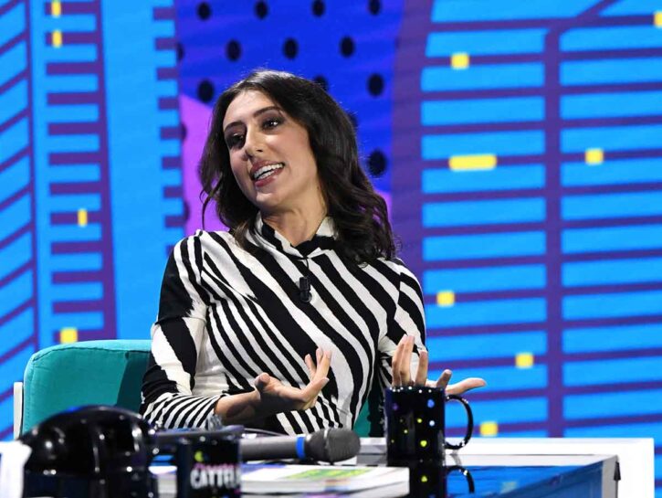 Iran: «Cecilia Sala arrestata per aver violato la legge islamica»