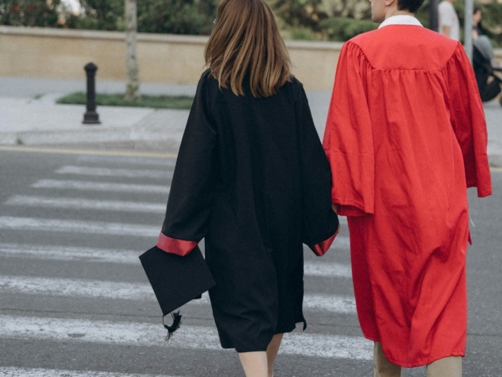 La laurea ti fa davvero trovare lavoro?