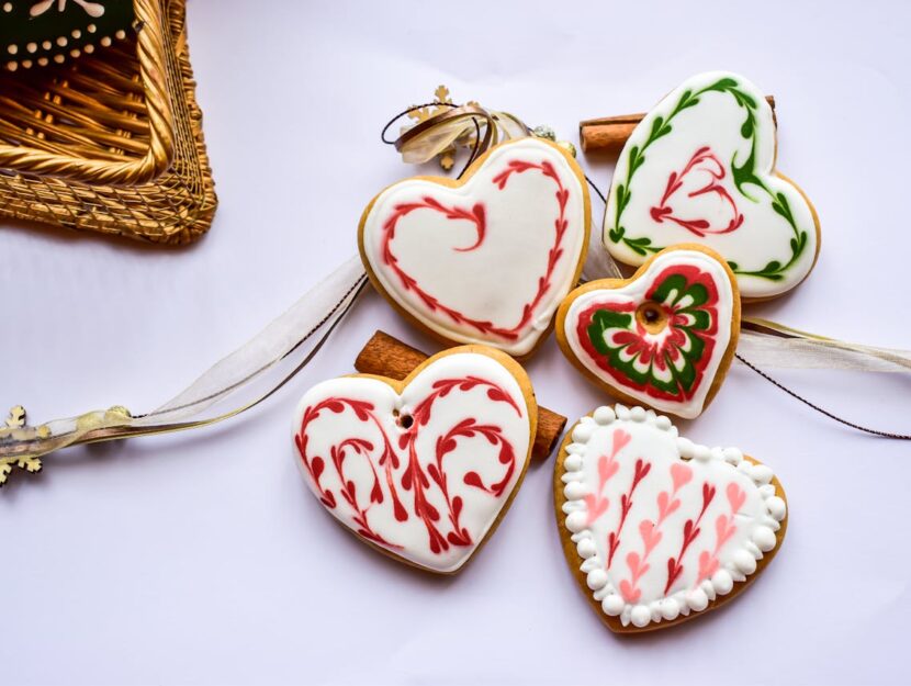 biscotti di natale da appendere all'albero
