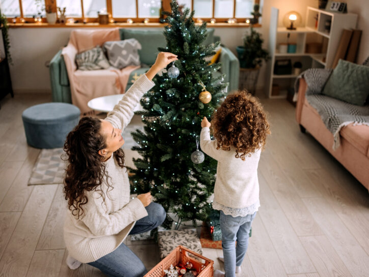 Come pulire l'albero di Natale dalla polvere: la guida completa