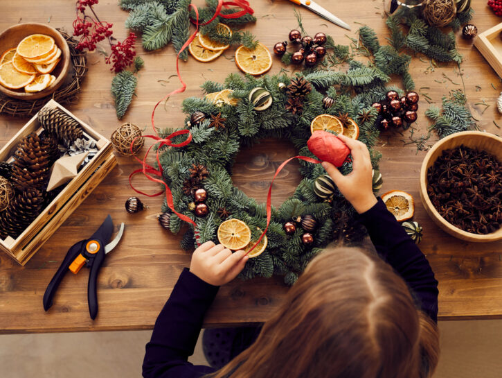 Decorazioni Natale con frutta e fiori: idee facili e profumate