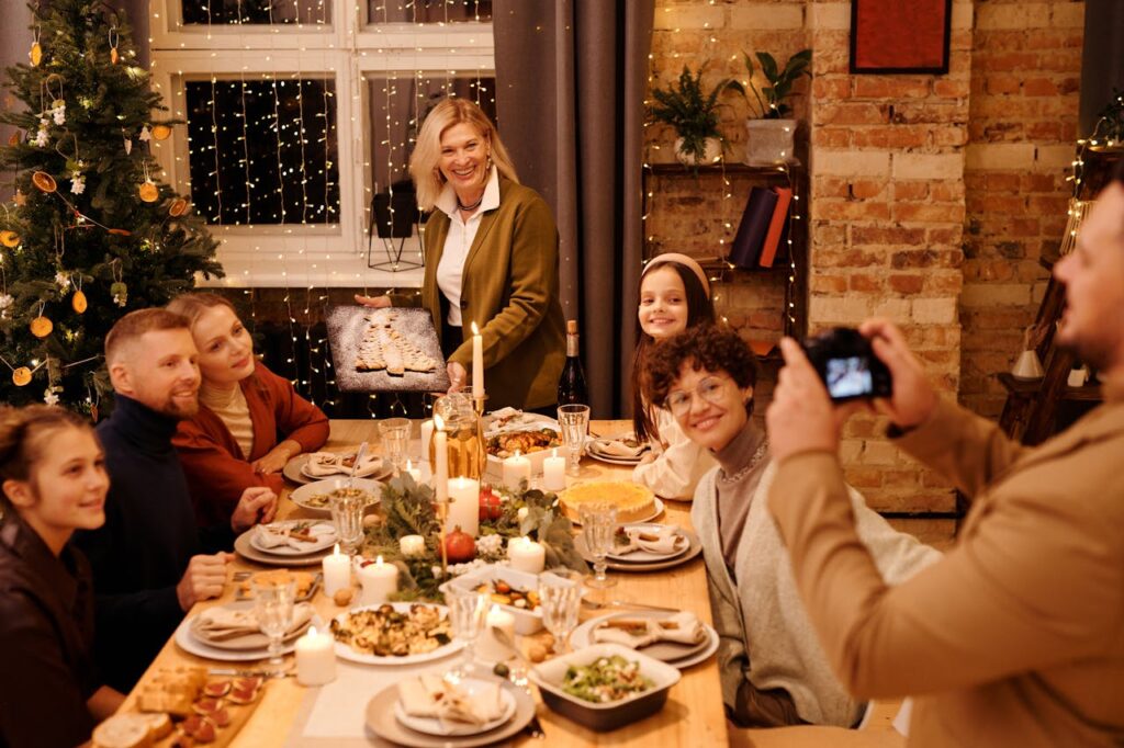 tavola con familiari a natale