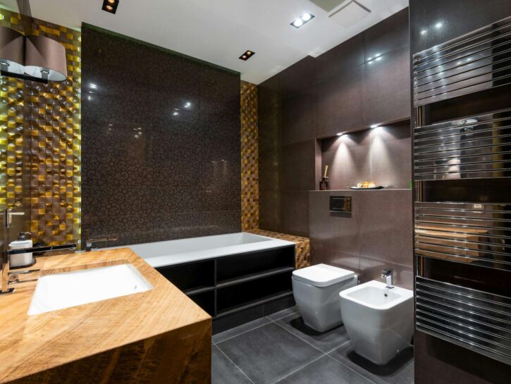 Come rinnovare le piastrelle del bagno senza cambiarle