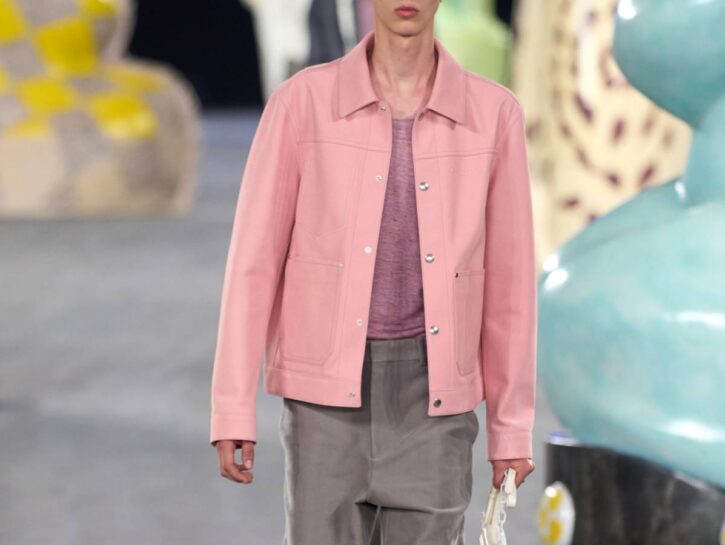Moda 2025: cosa rubare al guardaroba di lui in 5 must-have