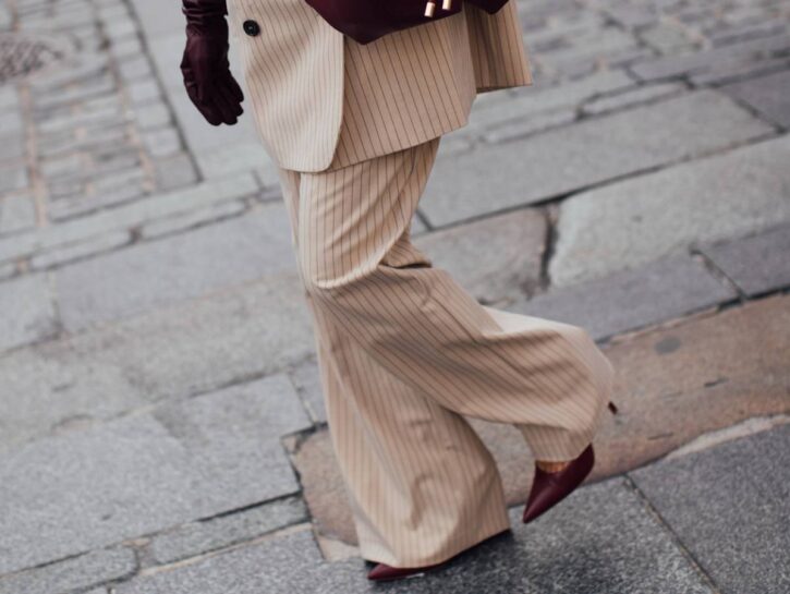 Shopping: i pantaloni a zampa da comprare ora