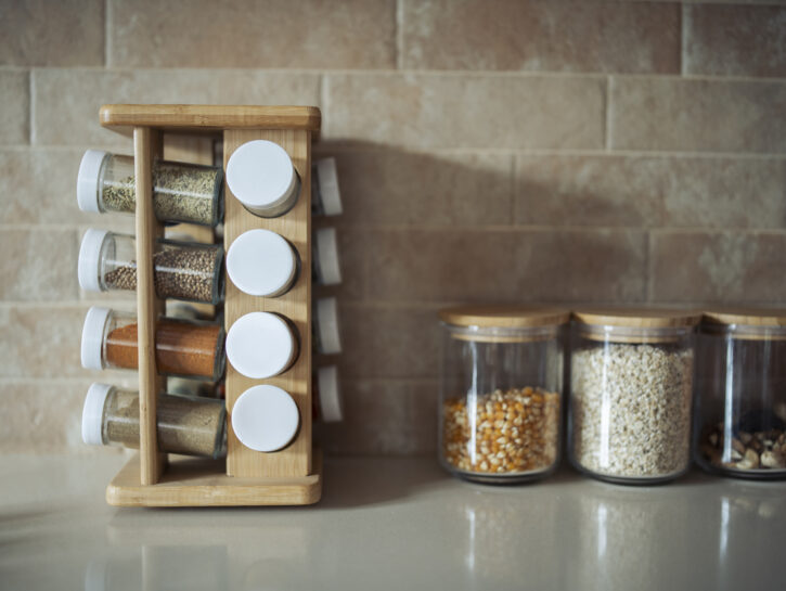 Realizza un porta spezie con materiali di recupero