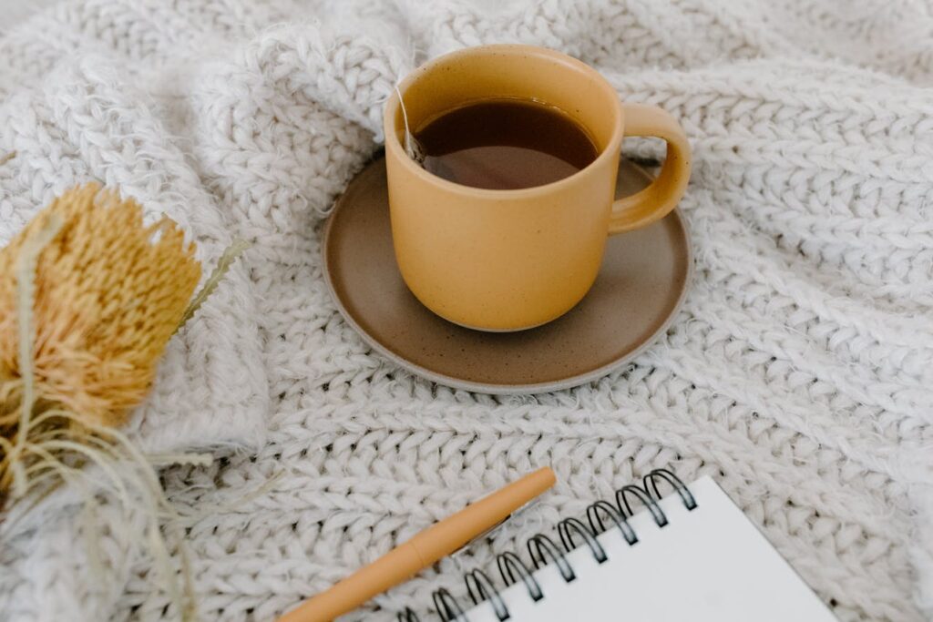 tazza di the sul letto