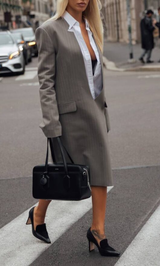 Ecco i vestiti midi da comprare ora, perfetti anche per il transition style