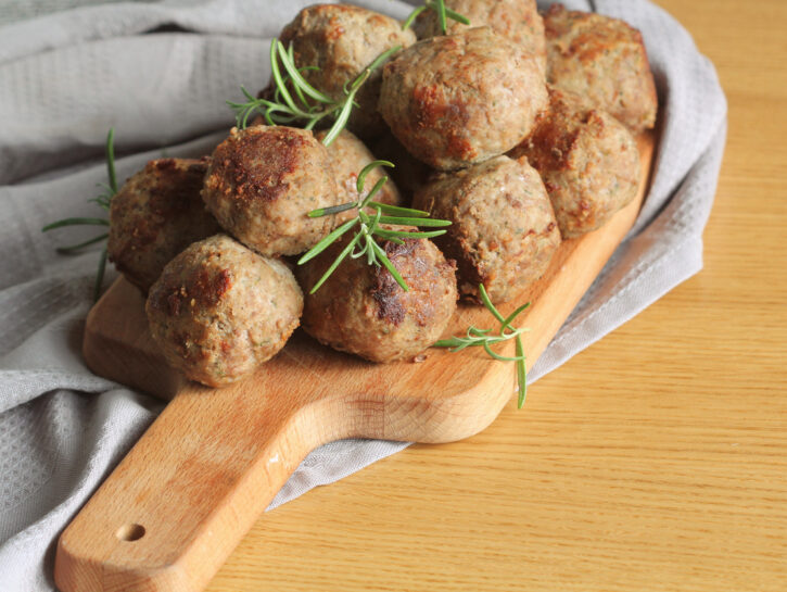 Polpette gallesi con purè e salsa gravy