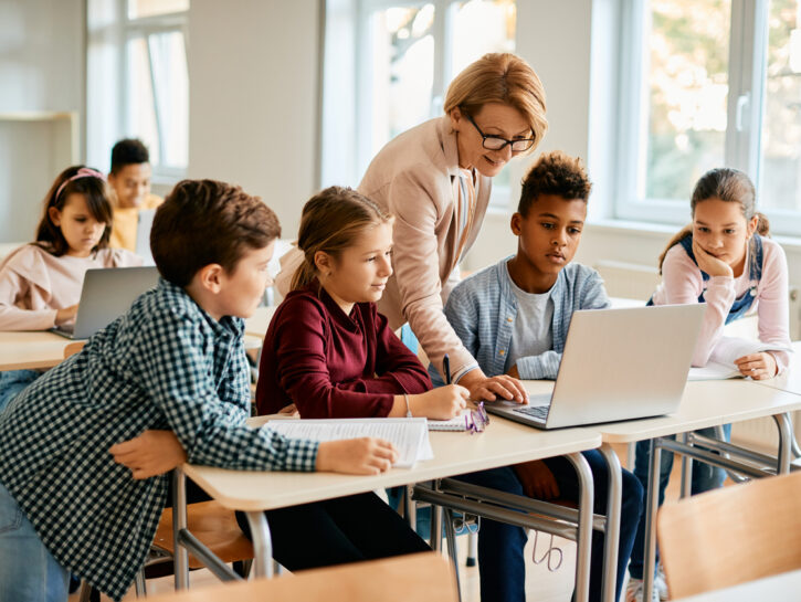 Quanti sono gli studenti stranieri nelle scuole italiane: i dati