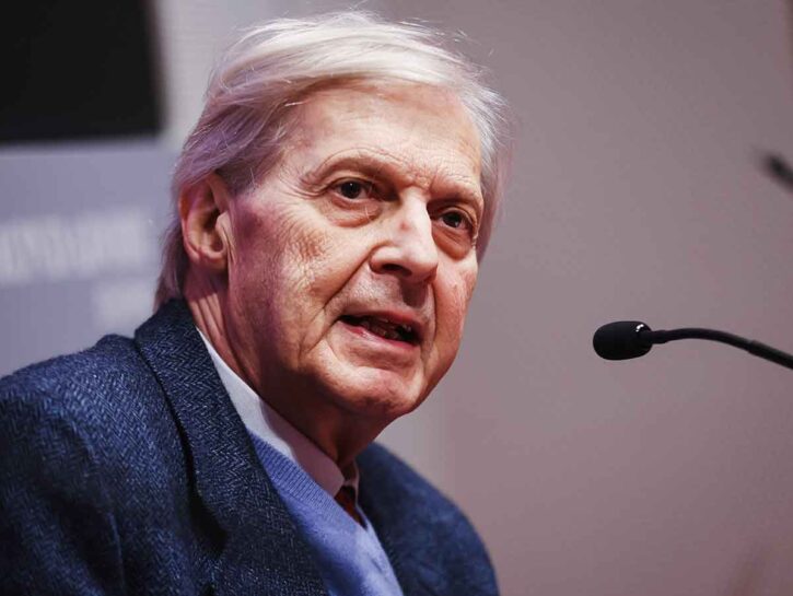 Vittorio Sgarbi e la depressione: «Faccio fatica in tutto»