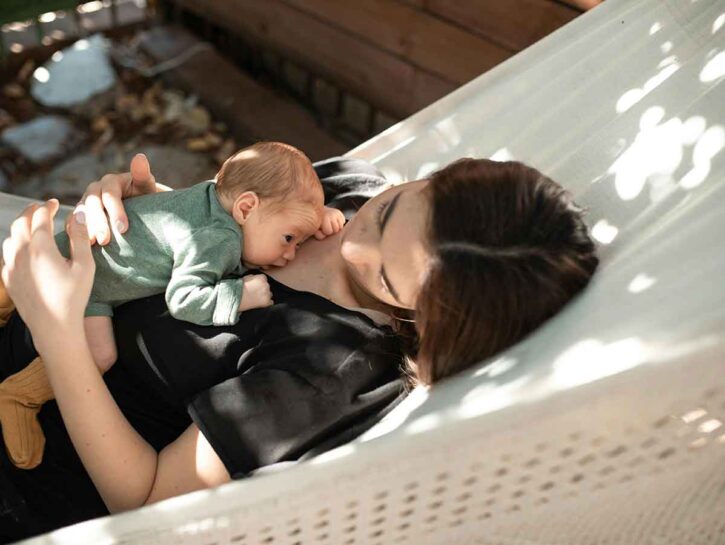 Allattamento e depressione post partum: un nuovo studio