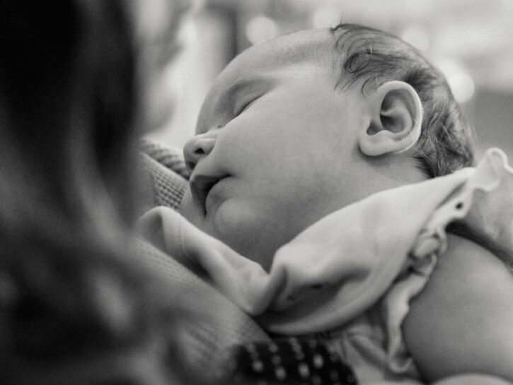 Ai figli solo il cognome della madre: la proposta
