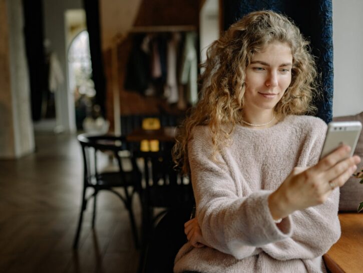 Internet e social, il 90% degli italiani è online