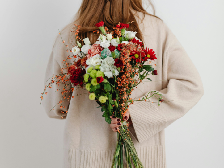 Come creare un composizione con fiori freschi