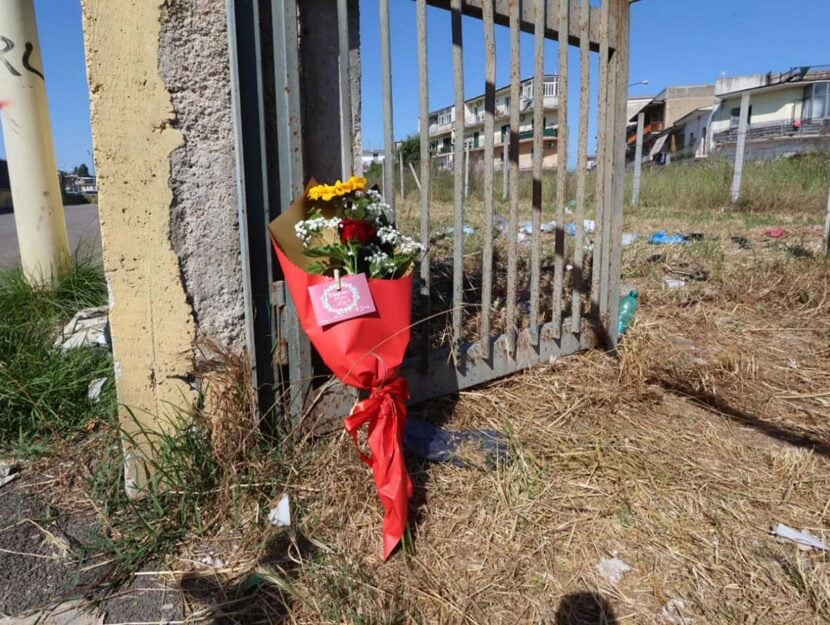 Il luogo del ritrovamento del cadavere di Martina Carbonaro
