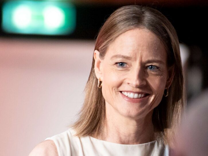 Jodie Foster: «A 60 anni ho voglia di leggerezza»