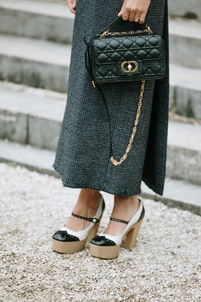 quali tacchi indossare con la gonna tendenze moda primavera estate 2025