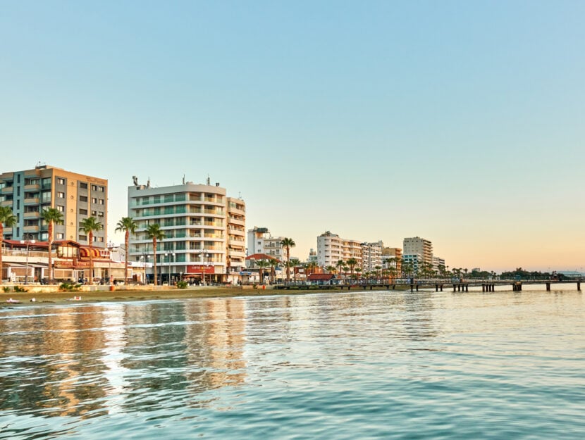 Larnaca viaggi over 65