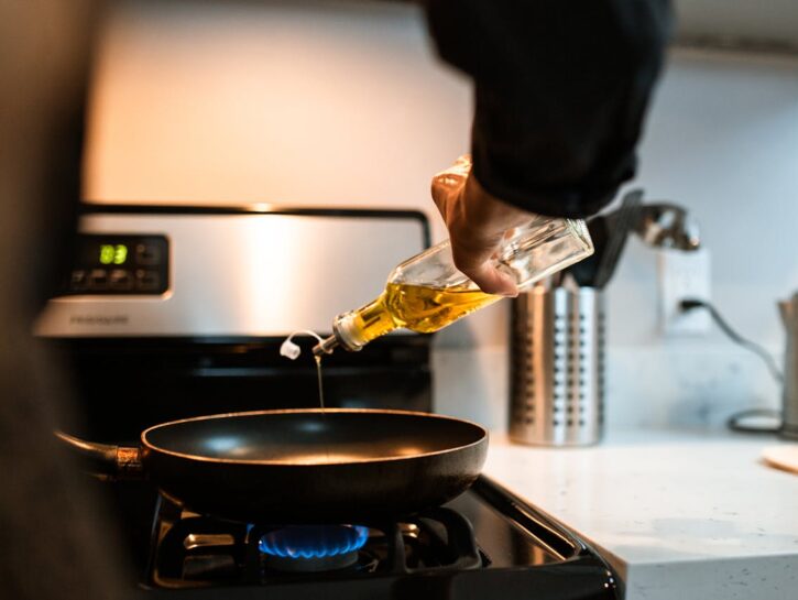 Olio da cucina, si può riutilizzare?