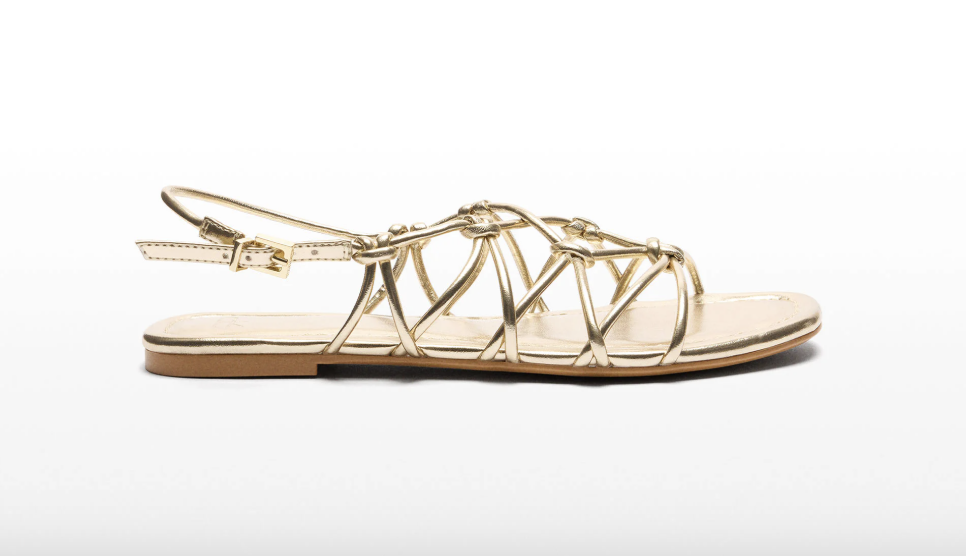 sandali bassi tendenze scarpe moda estate 2025