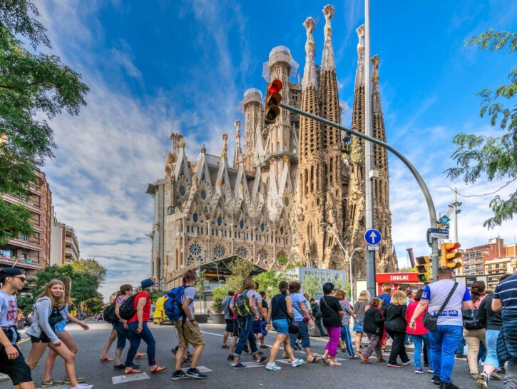 Case vacanze, maxi stretta della Spagna