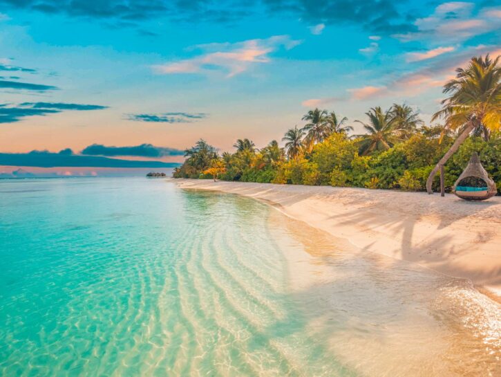 Estate, le mete intelligenti per Skyscanner