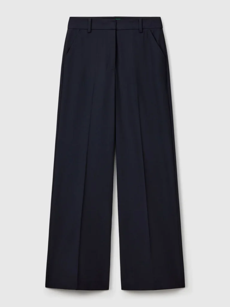 pantaloni blu navy donna tendenza moda estate 2025