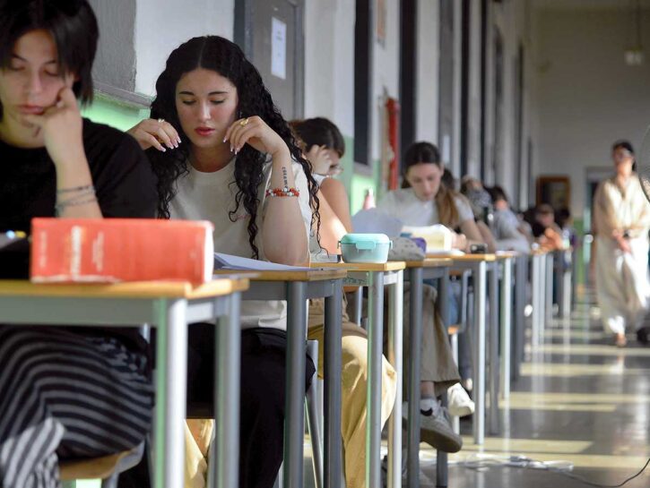 Maturità, mercoledì la prova di italiano: impazza il toto tracce
