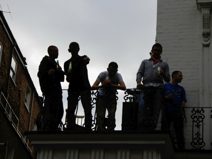 Adolescenti violenti: non solo baby gang, ma un grido di aiuto