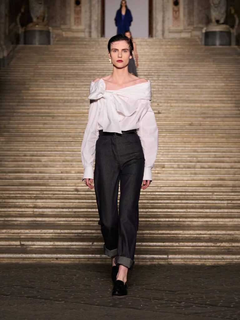 Max Mara Resort 2026 la sfilata alla Reggia di Caserta