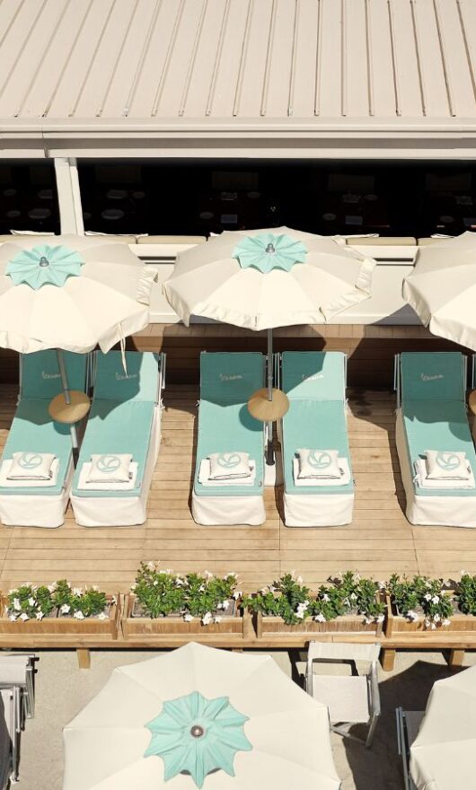 La moda veste i beach club più esclusivi della Penisola (e non solo)