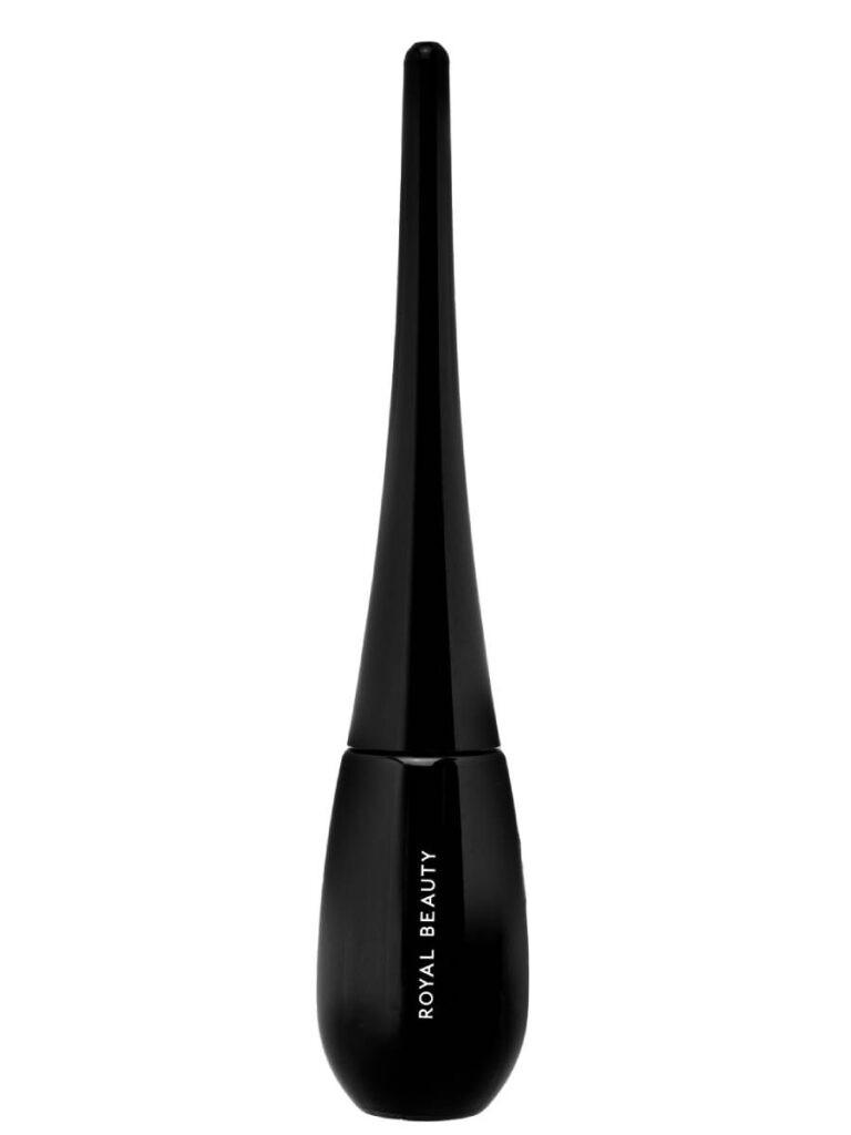 make up trend: eyeliner