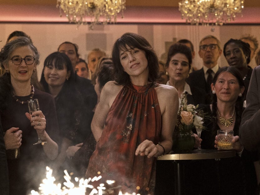 Charlotte Gainsbourg è ora attrice comica nella serie Étoile (in questa foto) su Prime Video, e ne