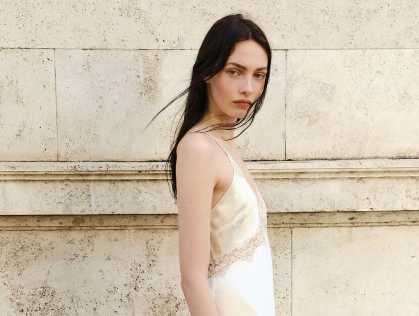 modella della sfilata di Alberta Ferretti