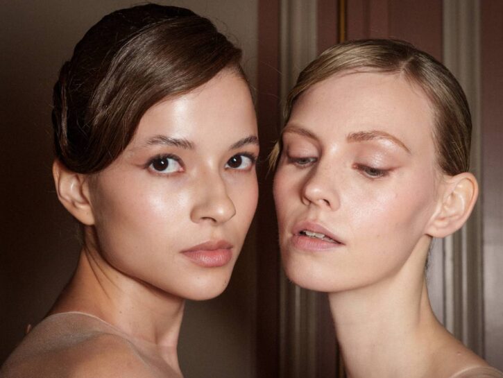 Illuminante top: la guida definitiva per un glow da star