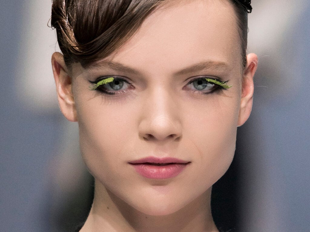 mascara verde