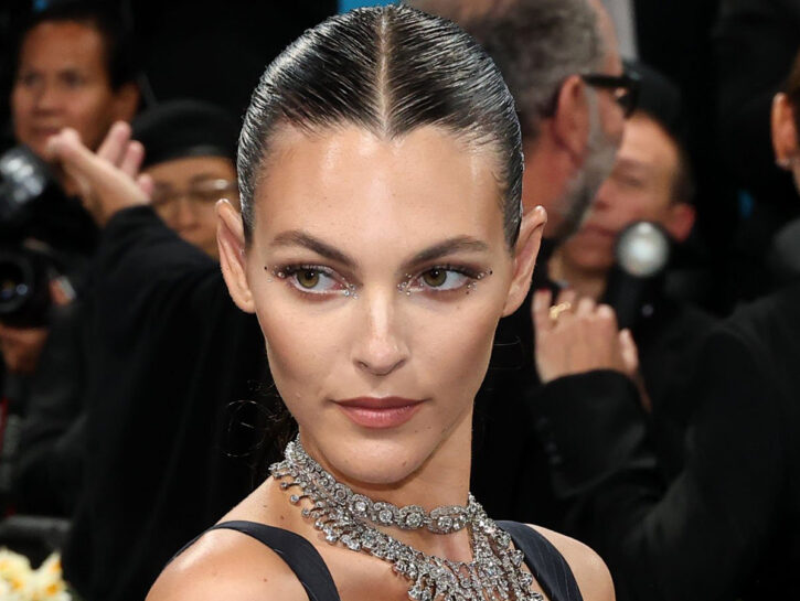 Schiariture leggere sui capelli, questa estate fai come Vittoria Ceretti