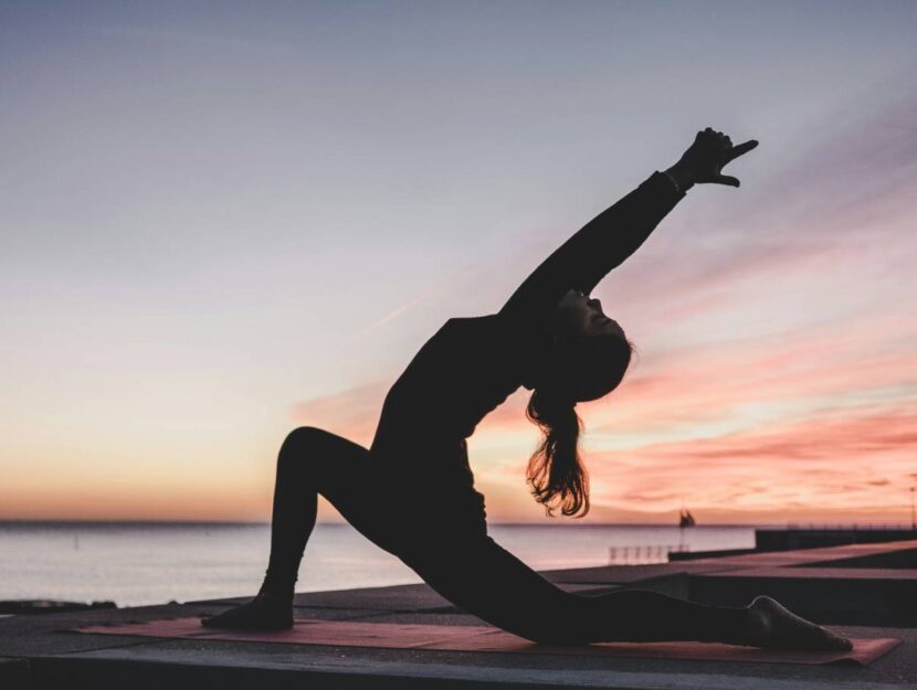 yoga di sera prima di dormire