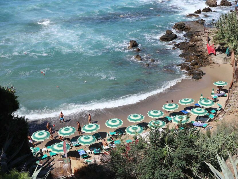 Stabilimento balneare a Palinuro