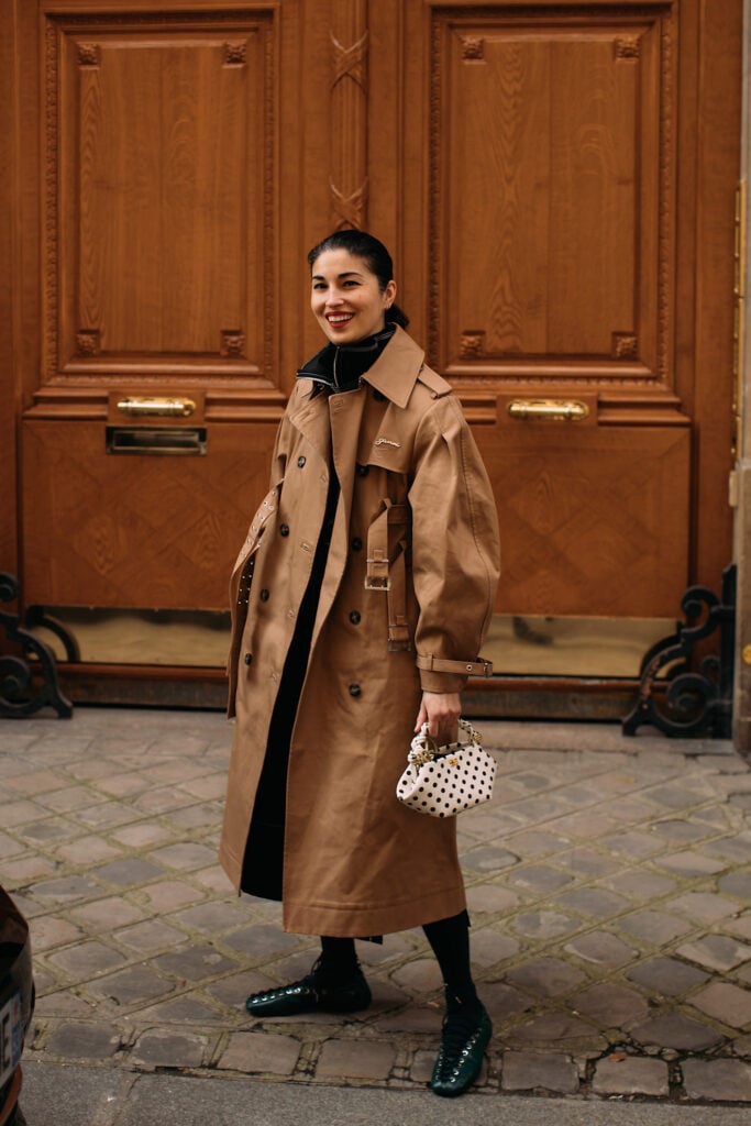 cosa comprare ai saldi estate 2025 trench cammello