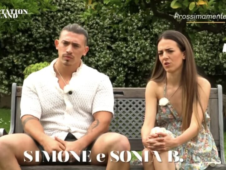 Simone di Temptation Island è addirittura più cringe di Alessio: non c'è pace per (le) Sonia