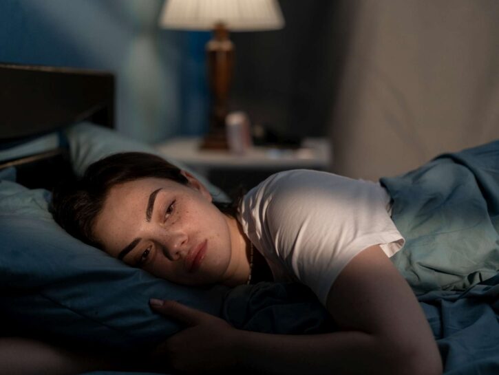 Come riprendersi al meglio dopo una notte insonne