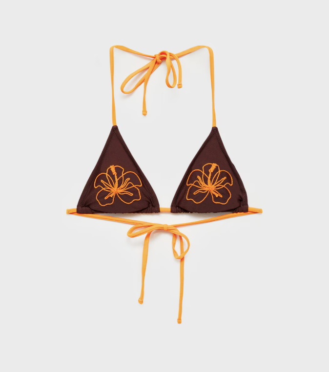 costumi da bagno per valorizzare il seno piccolo tendenza moda estate 2025 swimwear