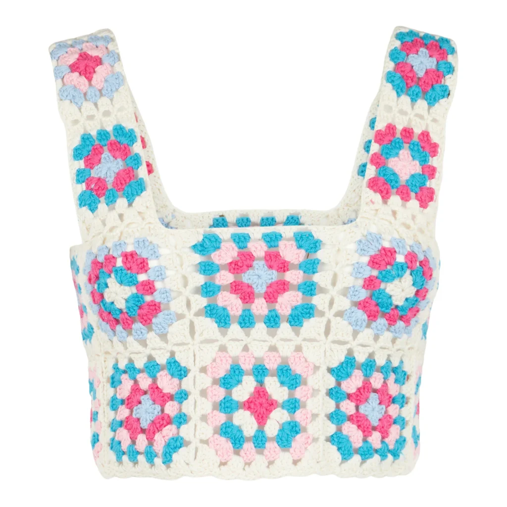 tendenza crochet top moda estate 2025