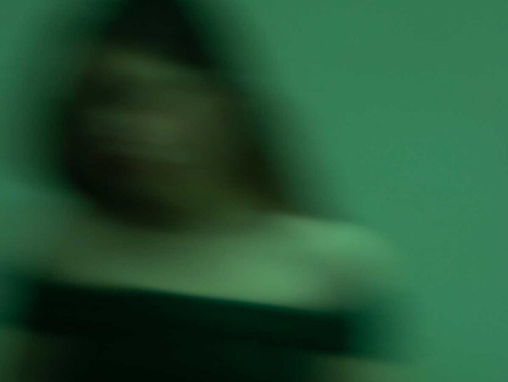 ​La denuncia dell'attrice Anna Madaro: ​«Mie foto su un forum per adulti»
