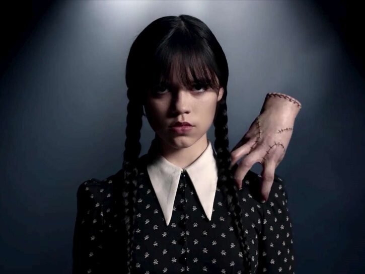 Mercoledì Addams cambia le regole del make-up: addio alla «clean girl»?